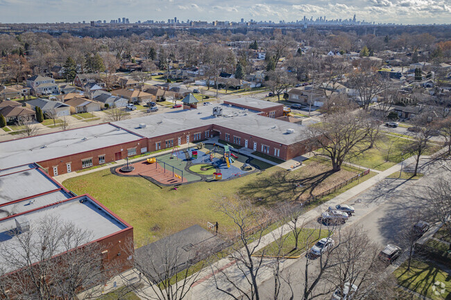 Elizabeth Meyer School