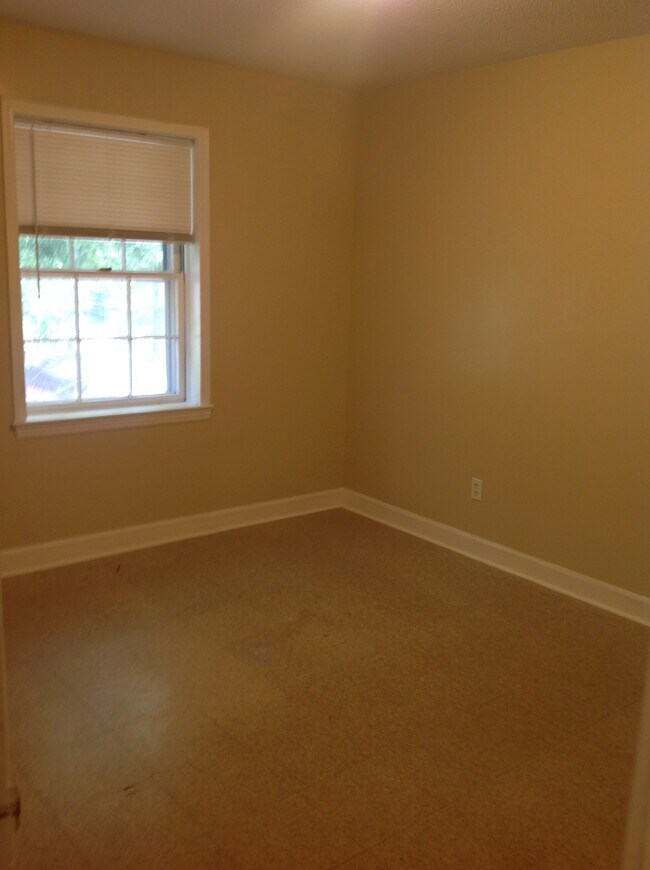 5225 Shattalon Dr unit 1, Winston-Salem, NC 27106 - photo 5