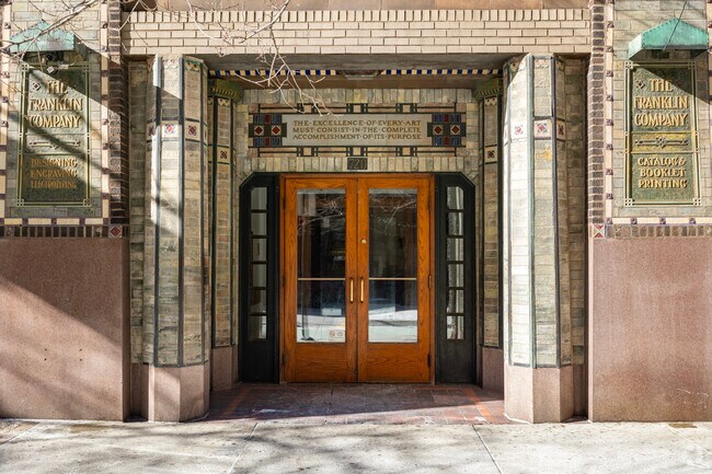 The Franklin Building is a historic building providing 14 stories of housing in Printers Row.