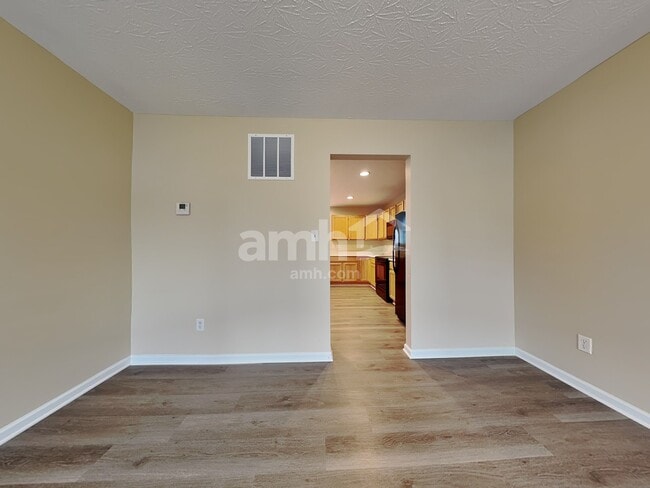 10 Hunterbrook Ct, Monroe, OH 45050 - photo 4