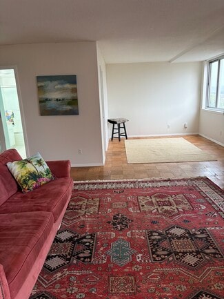 501 Slaters Ln Unit 1013, Alexandria, VA 22314