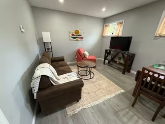 438 N Park Ave Unit 11, Warren, OH 44481