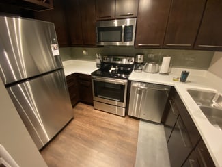 330 N Jefferson St Unit 28E, Chicago, IL 60661