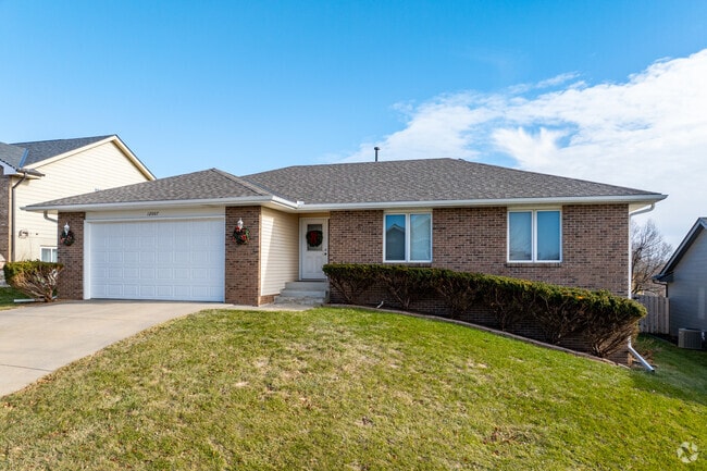 There are many ranch homes throughout Bennington.