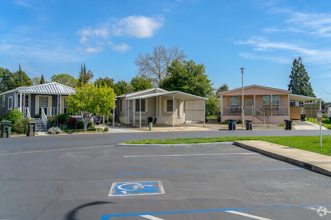 Row of mobile homes sit peacefully in Brookside.