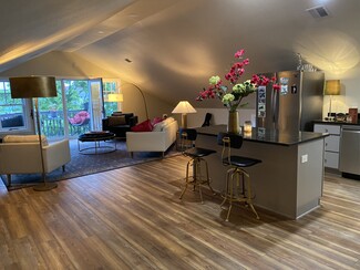635 Riverfront Dr, Sheboygan, WI 53081