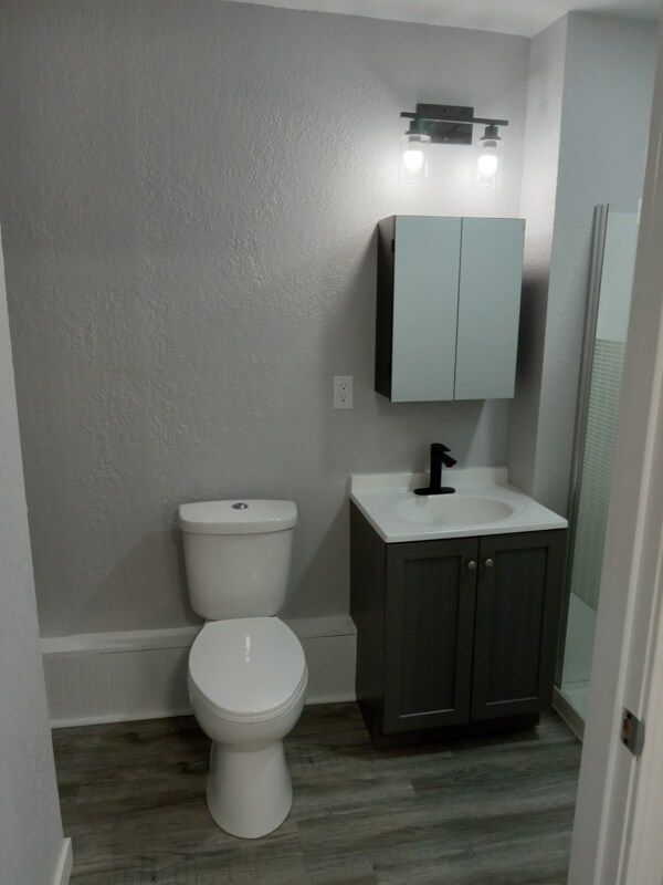 835 Us-20 unit 6, Lagrange, IN 46761 - photo 4