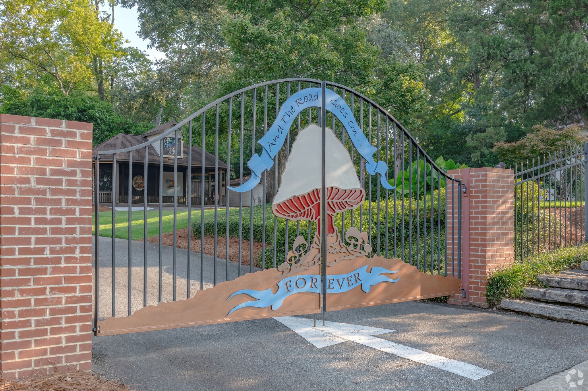 Music came to the Vineville Historic District when the Allman Brothers Band arrived in 1970.