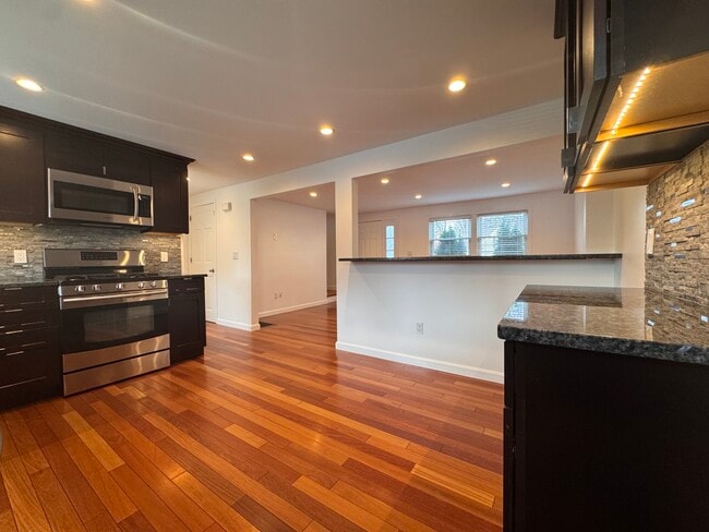 34 Braman St, Danvers, MA 01923 - photo 2