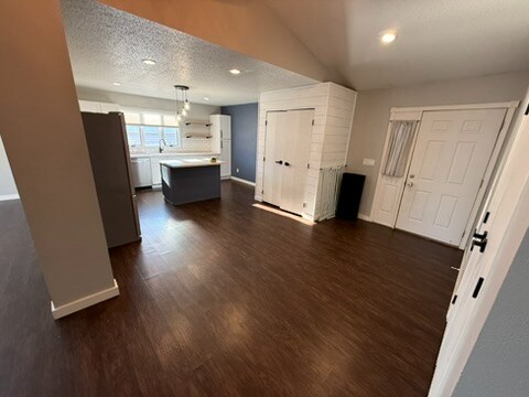 1511 2nd Ave N unit upper, Grand Forks, ND 58203 - photo 5
