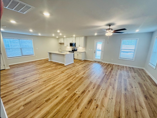 27935 Chalmers Cir, Harvest, AL 35749 - photo 4