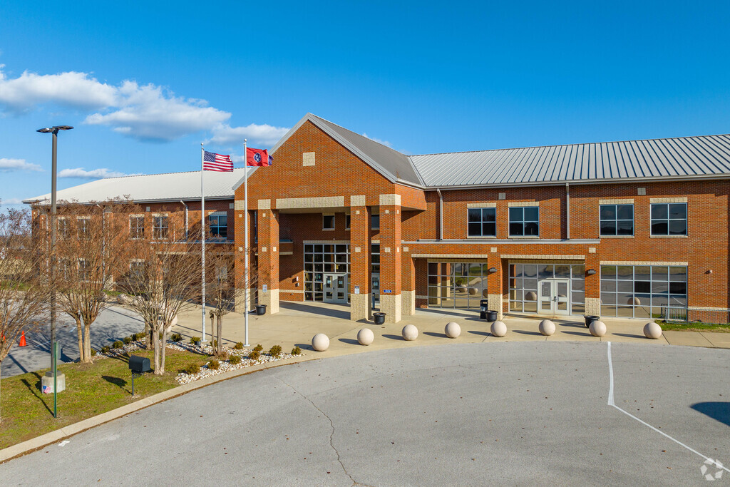 Longview Elementary School enrolls almost 1,000 students every year in Spring Hill.