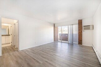 2021 Medford Rd, Ann Arbor, MI 48104