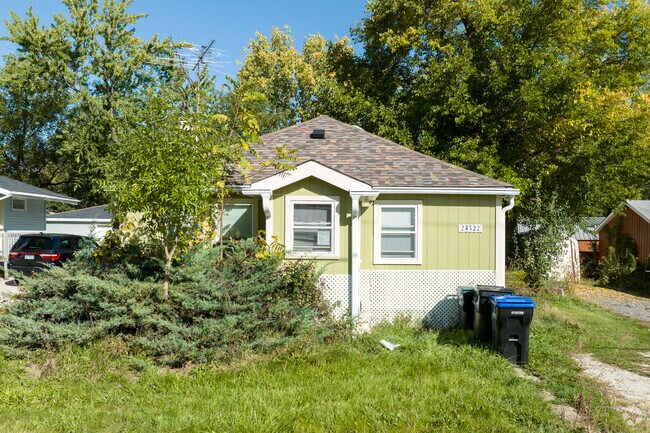 Classic Bungalows in Long Lake come in a variety of colors and vintage styles.