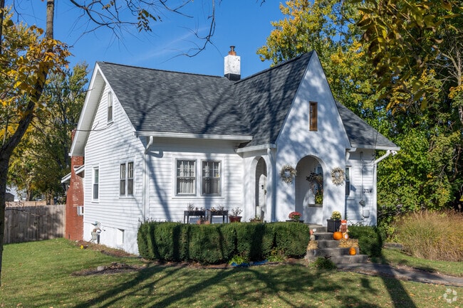 This charming decorated home is nestled in New Bethel.