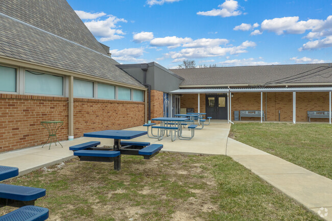 Hope High School has an interior courtyard for outdoor lunches.