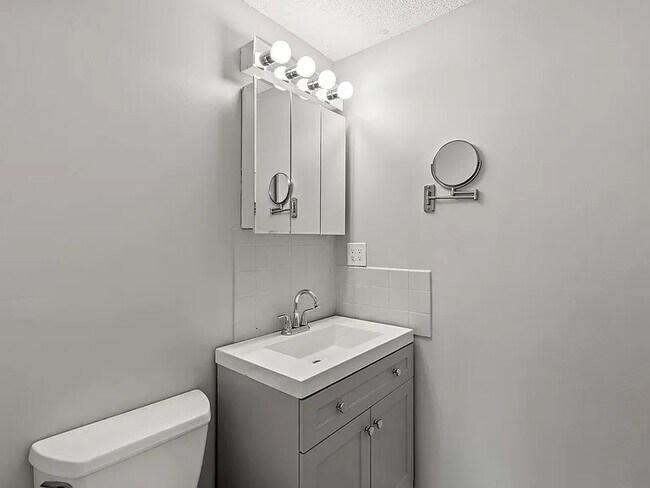 2 New Haven Dr unit E303, Nashua, NH 03063 - photo 5