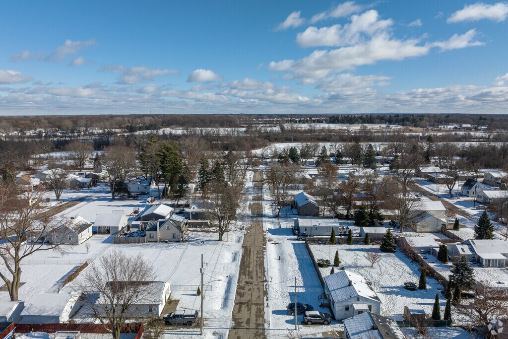 3428 Lennon Rd, Flint, MI 48507 MLS 20240015347