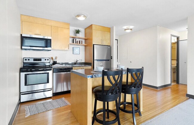 Harrison East unit 10C, Portland, OR 97201 - photo 4