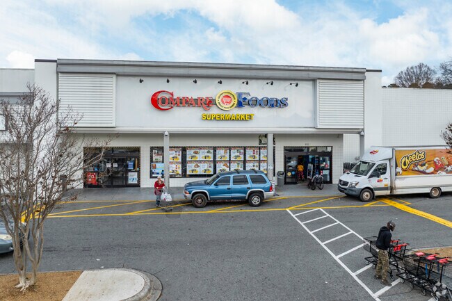 Compare Foods is one of the staple grocers for the Weston neighborhood residents.