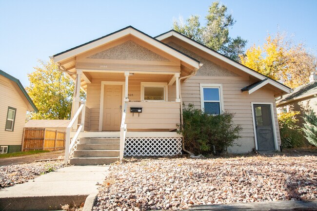 2105 8th Ave unit 2105 Unit B, Greeley, CO 80631 - photo 2