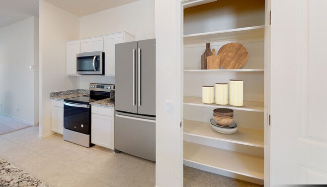 10114 S 58th Ln, Phoenix, AZ 85339 - photo 2