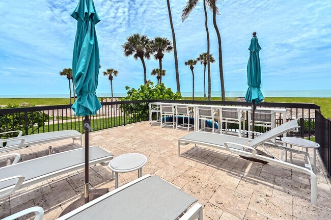 Esplanade Club, Naples, FL 34103 - photo 4