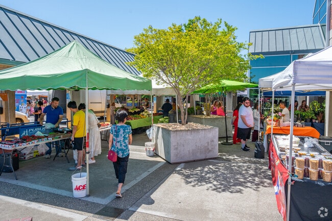 Kaiser Medical Center in Parkway has a farmers market every Sunday morning.
