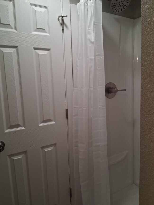 1714 E Walnut St, Des Moines, IA 50316 - photo 6