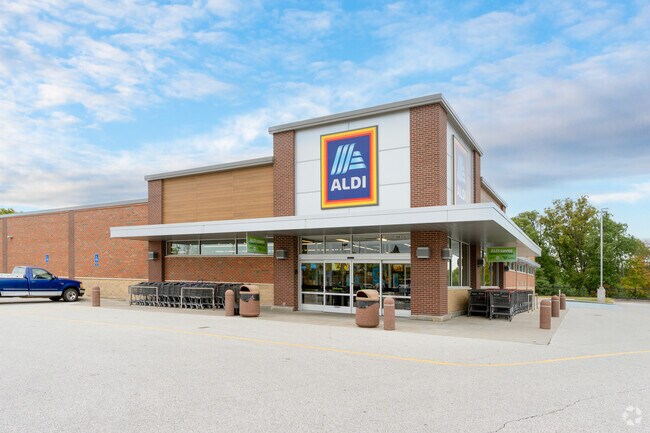 ALDI is the go to spot for groceries along Grindstone Parkway near Grindstone-Rock Quarry.