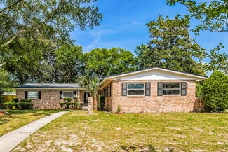 5942 Jaguar Dr W, Jacksonville, FL 32244
