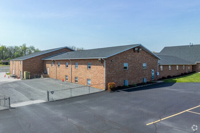 Carlisle Christian Academy has 93 students.