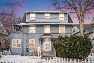 908 S Park St, Kalamazoo, MI 49001