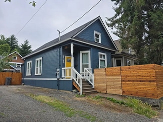 2428 NE Rodney Ave, Portland, OR 97212