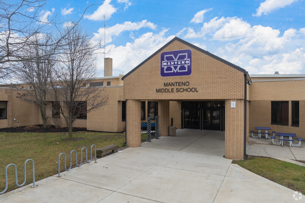 Educational opportunities abound at Manteno Middle School.