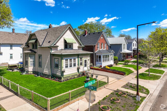 Frogtown is best known for its peaceful quiet neighborhood street life.