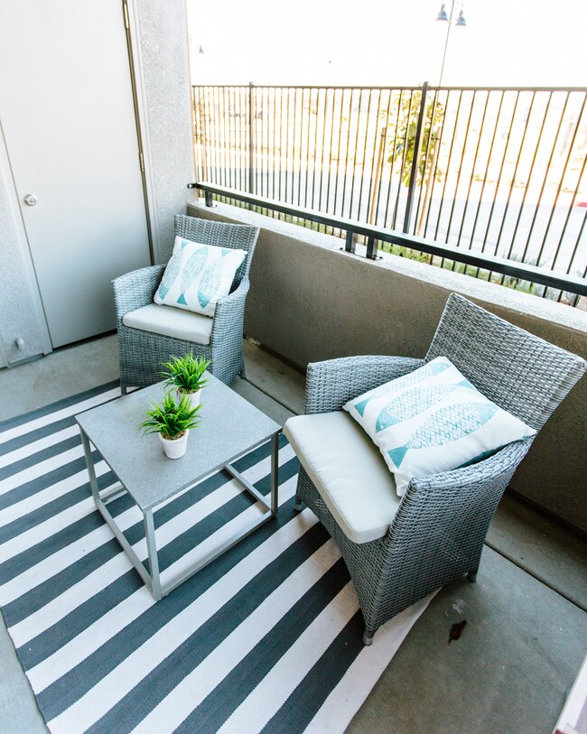 Garnet Creek, Rocklin, CA 95677 - photo 4