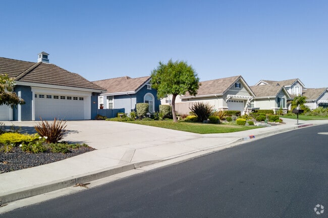 Ranch homes with two car garages are easy to find in Mission Hills.