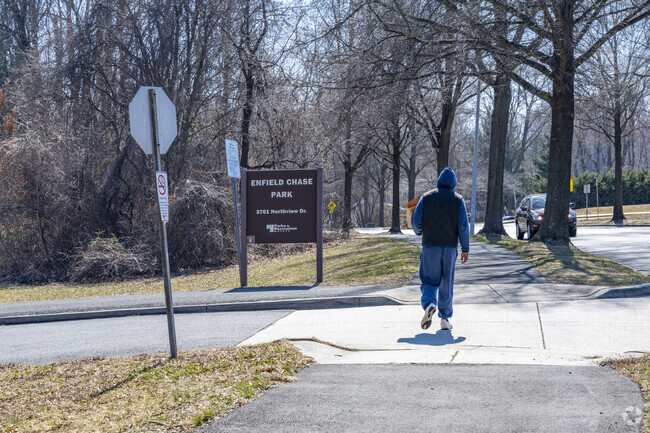 Enfield Chase Park is adjacent to the neighborhood and though not as large as Allen Pond Park, has a few playing fields and a small playground.