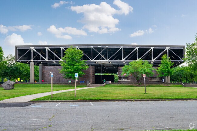 The Anacostia Park Roller Skating Pavilion is located on the edge of the Greenway neighborhood.