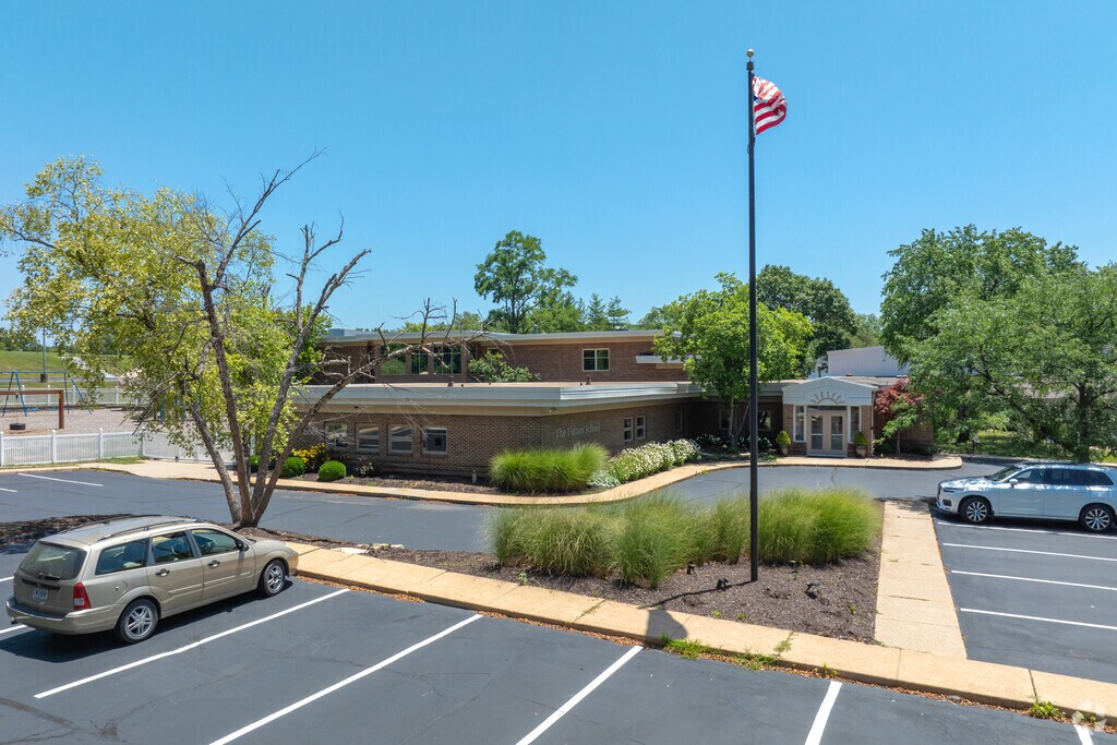 The Fulton School is located t 1100 White Rd in Chesterfield.