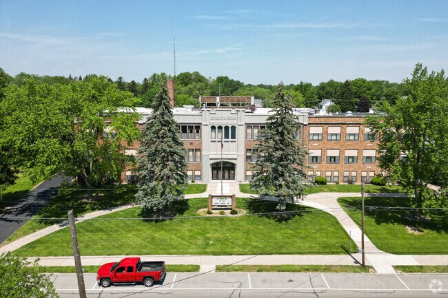 Archbold Middle School located inn downtown Archbold receives an A- rating from Niche.