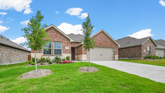 5048 Blazer Way unit 36201439, Garland, TX 75043 - photo 2