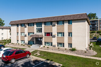 177 Thompson Ave E, West Saint Paul, MN 55118