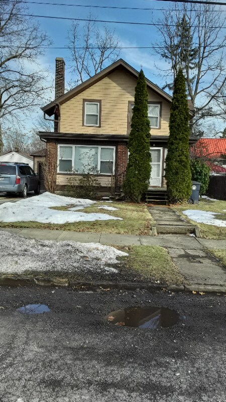 479 St Leger Ave, Akron, OH 44305