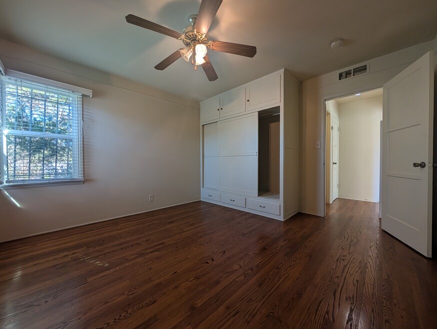 7026 Flight Ave unit 7026, Los Angeles, CA 90045 - photo 1