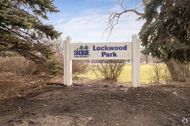 Lockwood Park gives Southwest Skokie residents outdoor recreational space.