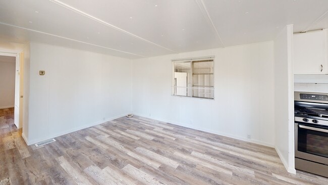 1855 W Wickenburg Way unit 25, Wickenburg, AZ 85390 - photo 2