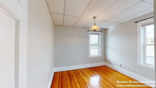 123 Boston St unit 3, Dorchester, MA 02125 - photo 6