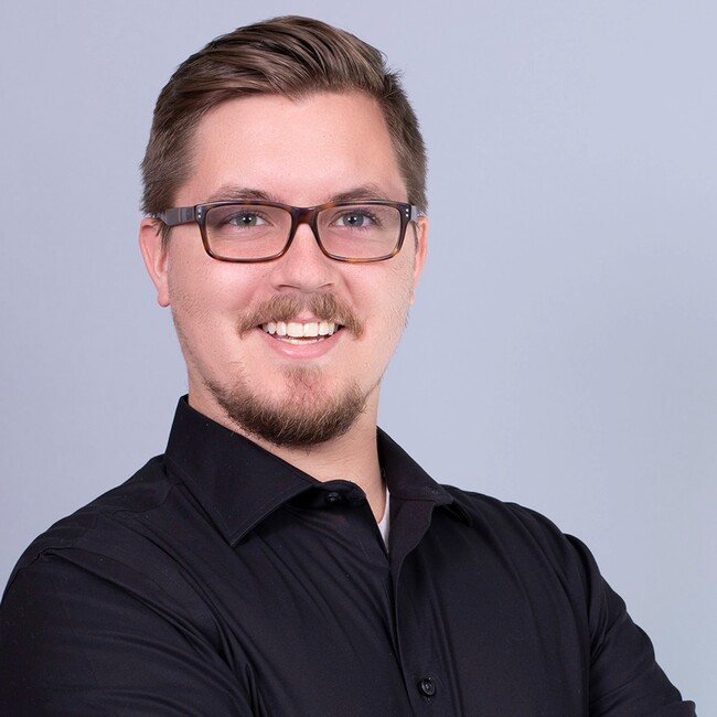 Agent Photo